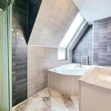 Sea Star Studio-to The Sea Garden דירה בורגאס